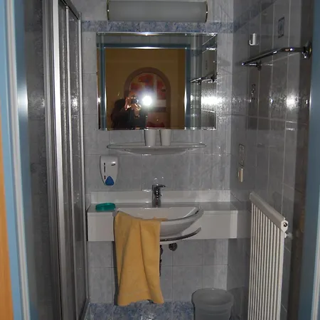 מלון Garni Wolfgang