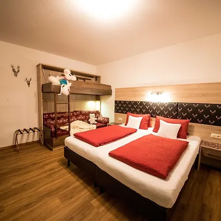 Hotel Garni Wolfgang 3*